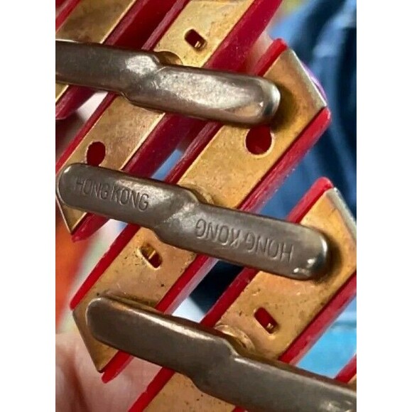 Expandable Cuff Bracelet Red Gold Acrylic Hong Kong Vintage - Picture 6 of 7